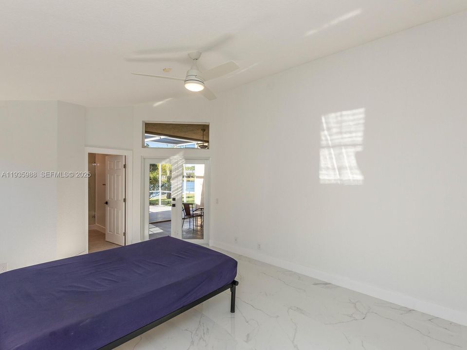 出租: $5,500 (4 贝兹, 2 浴室, 2322 平方英尺)