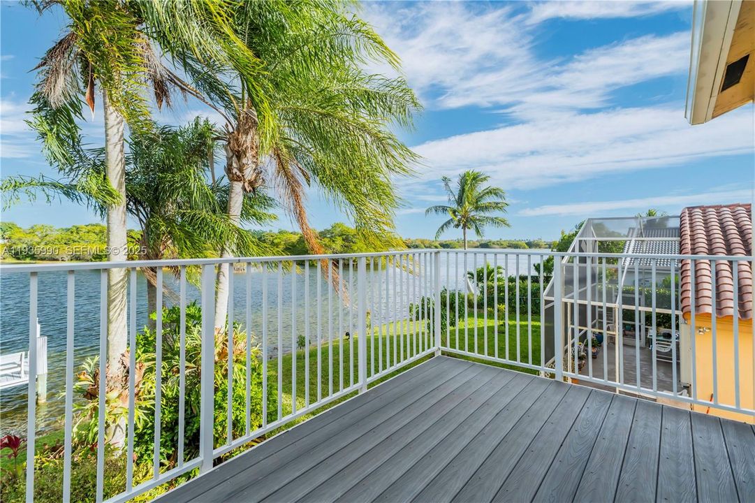 На продажу: $725,000 (4 спален, 2 ванн, 1902 Квадратных фут)