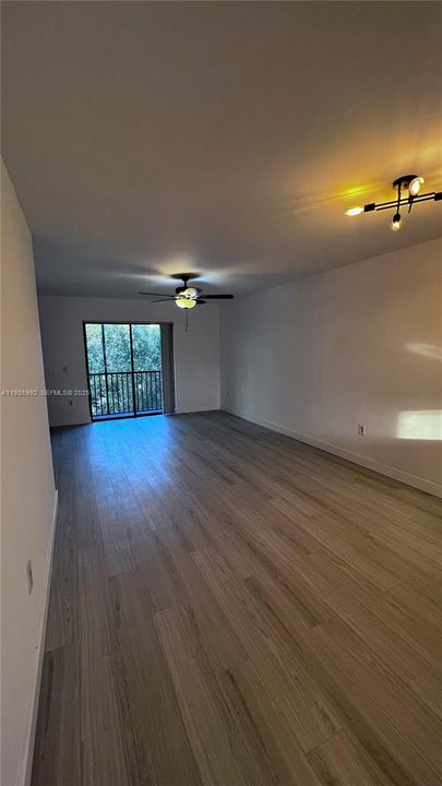 For Rent: $2,150 (2 beds, 2 baths, 790 Square Feet)