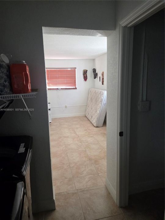 出租: $3,325 (4 贝兹, 2 浴室, 1164 平方英尺)