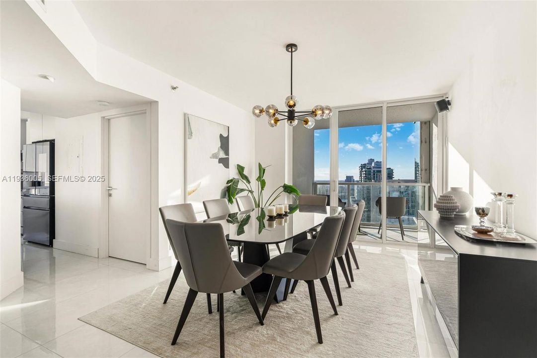 待售: $1,399,000 (2 贝兹, 2 浴室, 1760 平方英尺)