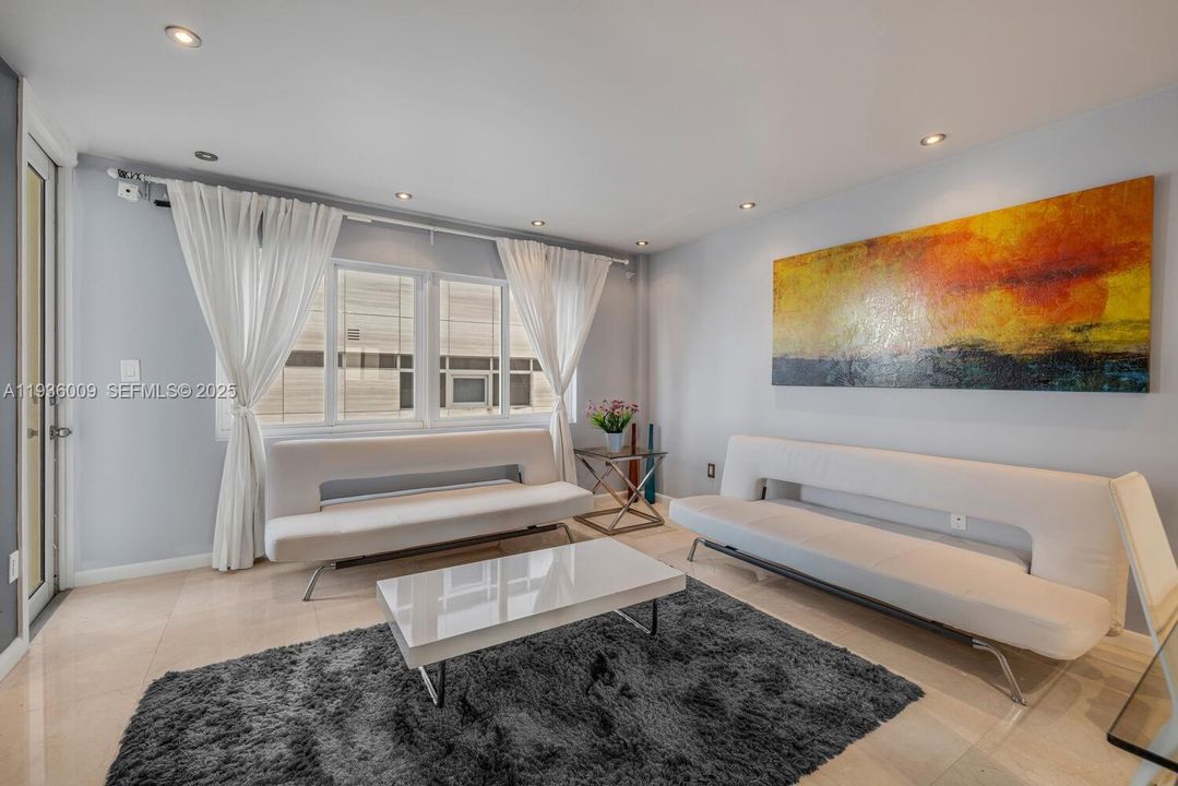 На продажу: $625,000 (1 спален, 1 ванн, 658 Квадратных фут)