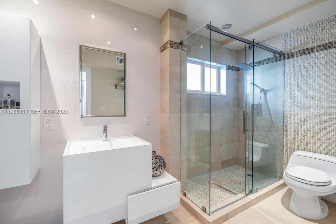 На продажу: $625,000 (1 спален, 1 ванн, 658 Квадратных фут)