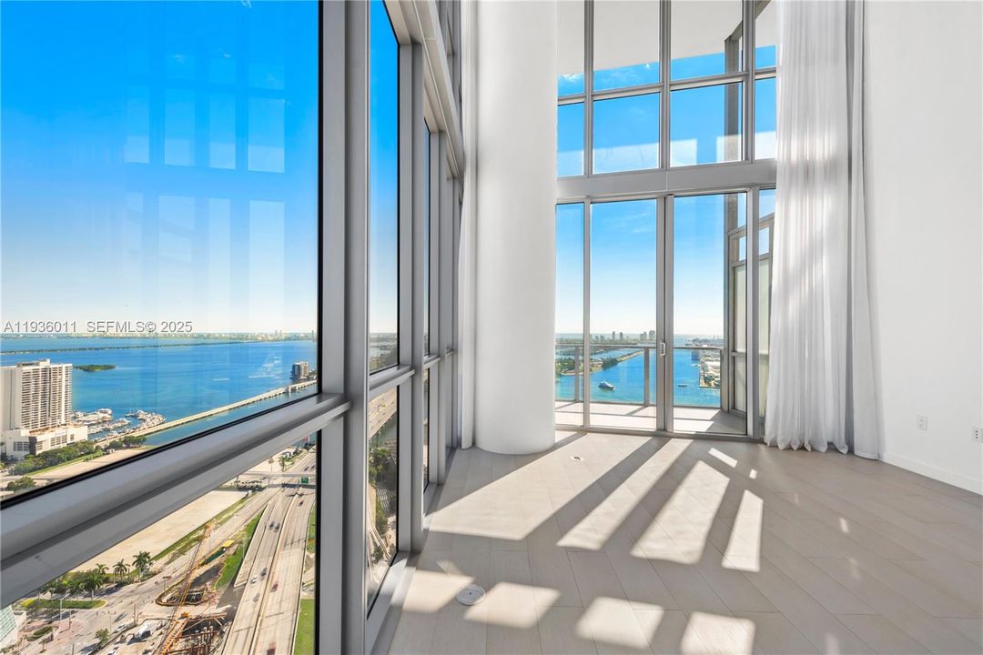 For Rent: $8,900 (2 beds, 3 baths, 2081 Square Feet)