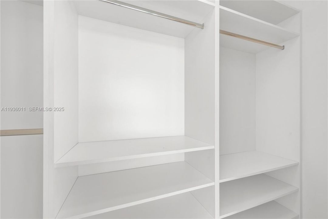 For Rent: $8,900 (2 beds, 3 baths, 2081 Square Feet)