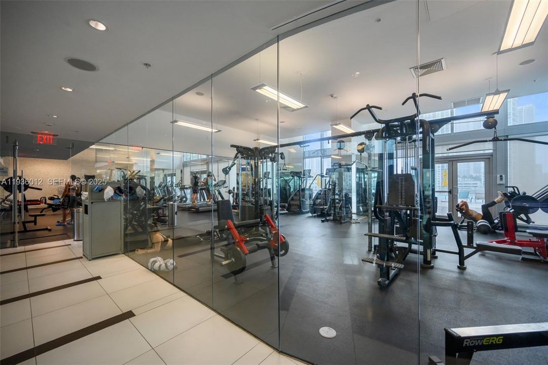 For Rent: $4,300 (2 beds, 2 baths, 1110 Square Feet)