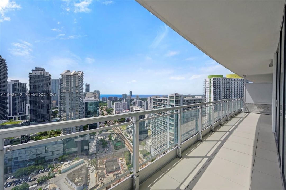 For Rent: $4,300 (2 beds, 2 baths, 1110 Square Feet)