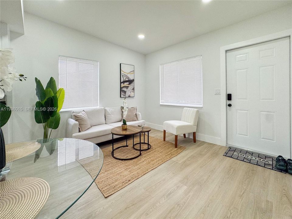 For Sale: $445,000 (3 beds, 2 baths, 550 Square Feet)