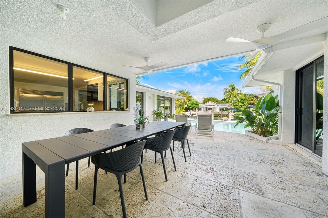 For Sale: $13,850,000 (5 beds, 4 baths, 4924 Square Feet)