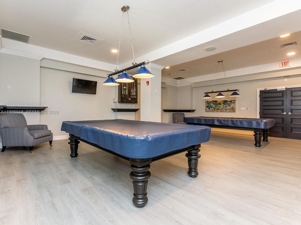 В аренду: $2,900 (1 спален, 1 ванн, 835 Квадратных фут)