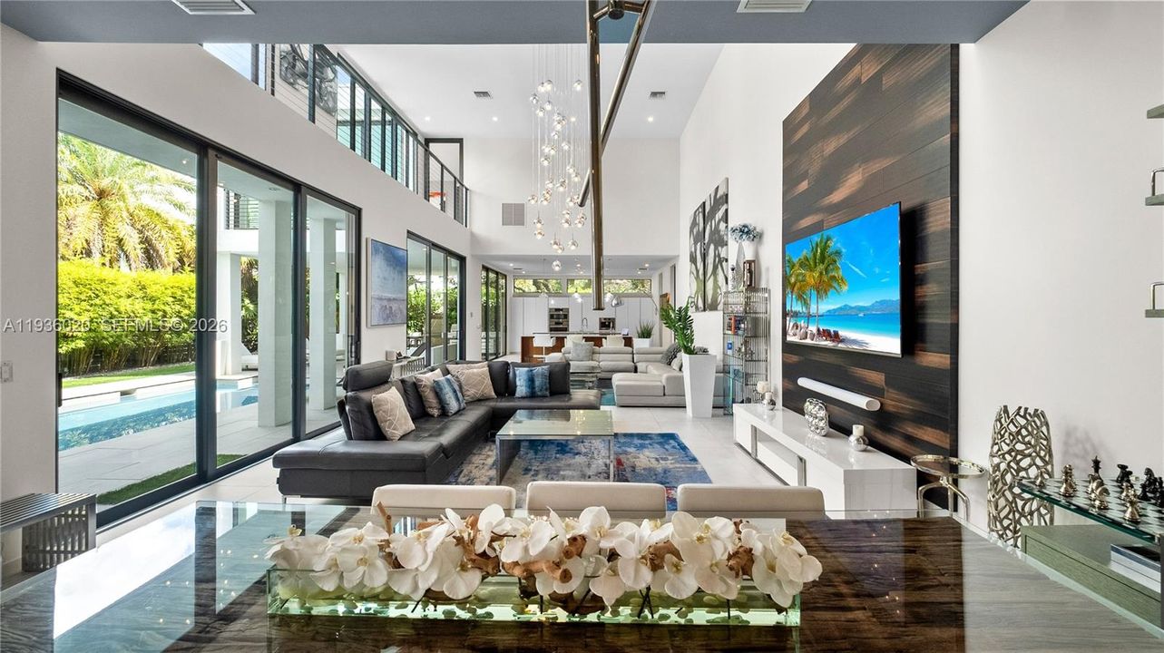 For Sale: $3,550,000 (4 beds, 4 baths, 3734 Square Feet)