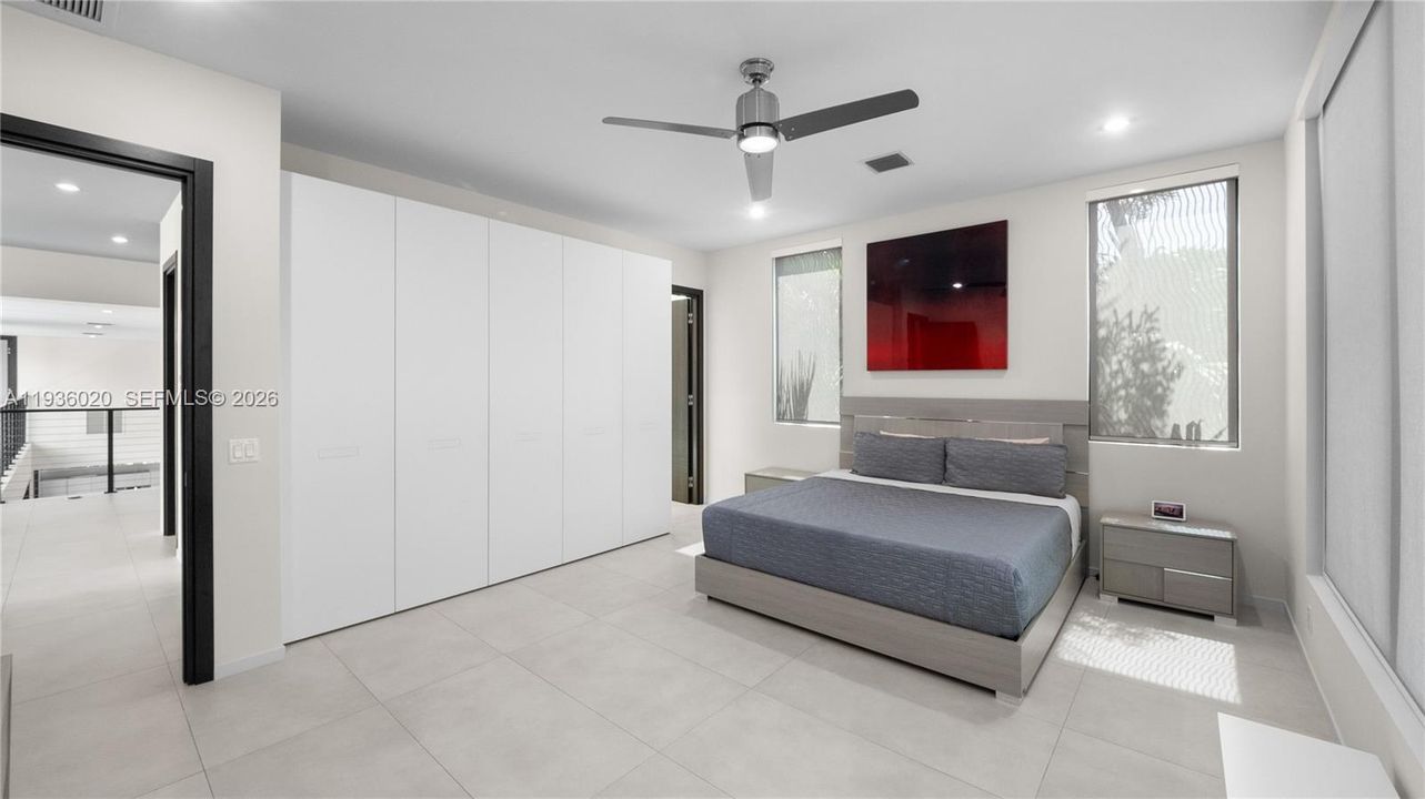 For Sale: $3,550,000 (4 beds, 4 baths, 3734 Square Feet)