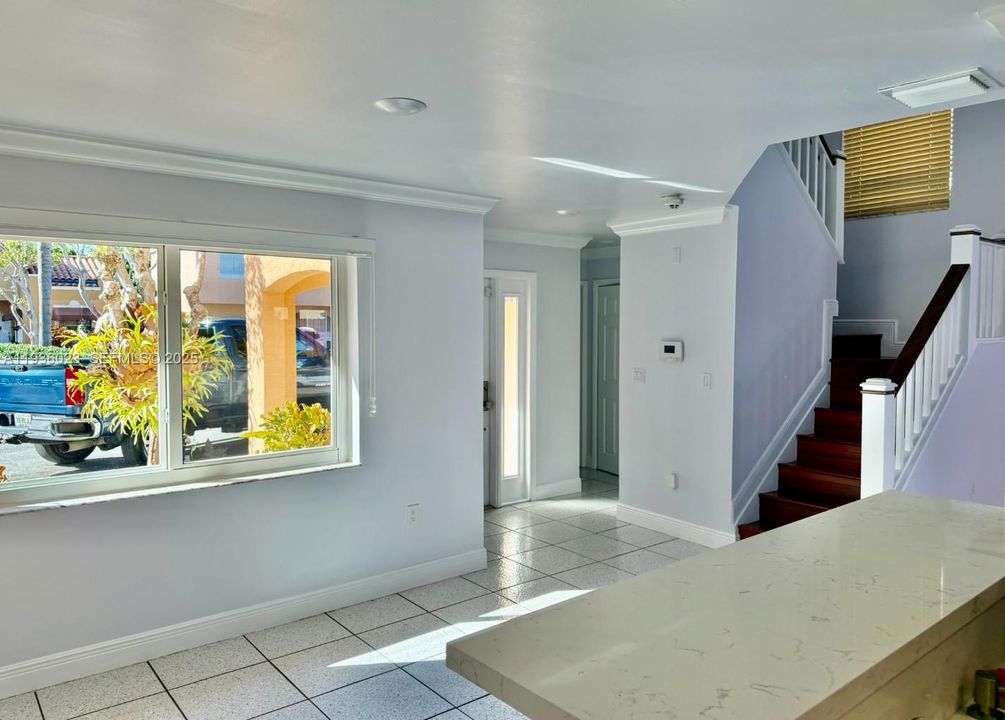 En Venta: $625,000 (3 camas, 2 baños, 1570 Pies cuadrados)