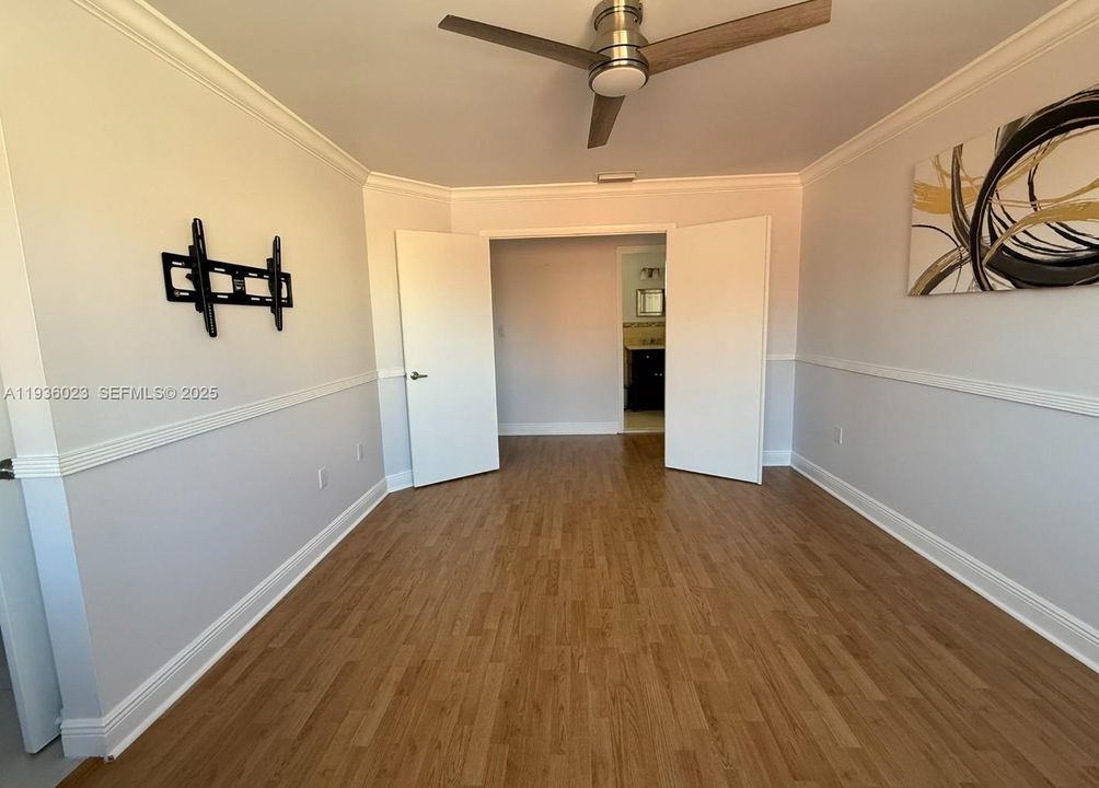 En Venta: $625,000 (3 camas, 2 baños, 1570 Pies cuadrados)