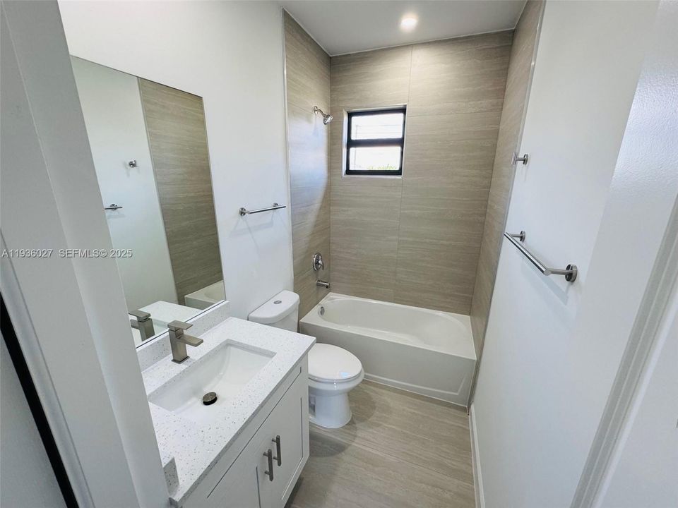 En Venta: $389,990 (3 camas, 2 baños, 1490 Pies cuadrados)