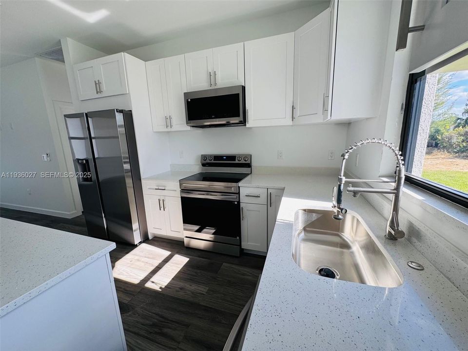 En Venta: $389,990 (3 camas, 2 baños, 1490 Pies cuadrados)