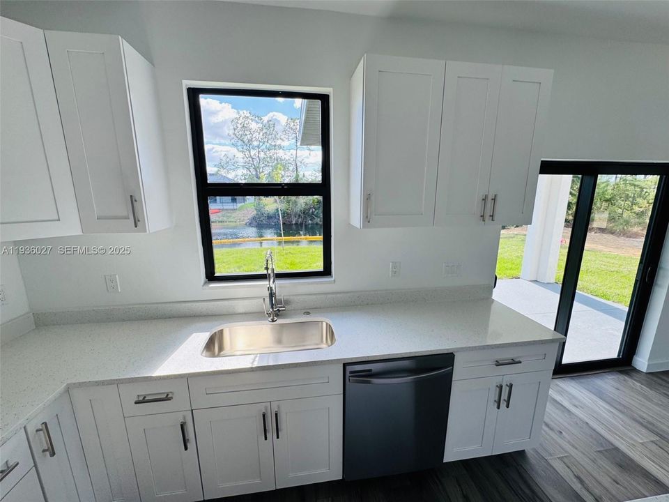 En Venta: $389,990 (3 camas, 2 baños, 1490 Pies cuadrados)