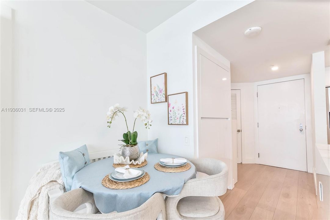 На продажу: $580,000 (1 спален, 1 ванн, 806 Квадратных фут)