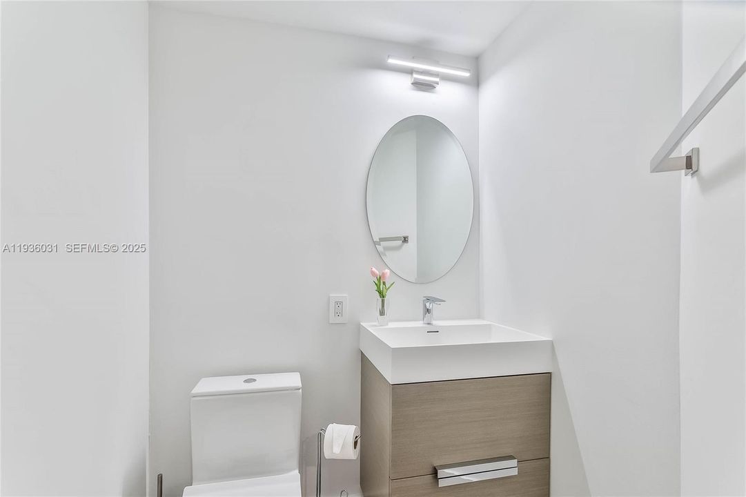 На продажу: $580,000 (1 спален, 1 ванн, 806 Квадратных фут)