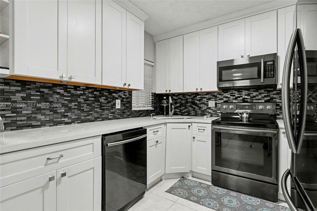 En Venta: $315,000 (3 camas, 2 baños, 1120 Pies cuadrados)