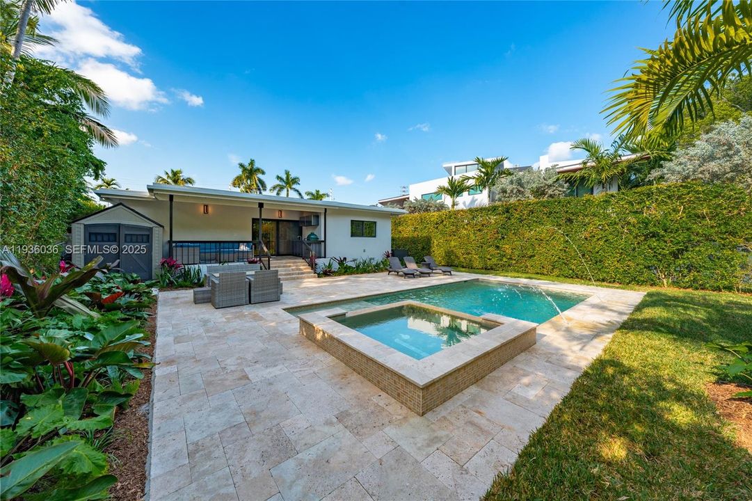 For Sale: $4,500,000 (4 beds, 3 baths, 2152 Square Feet)