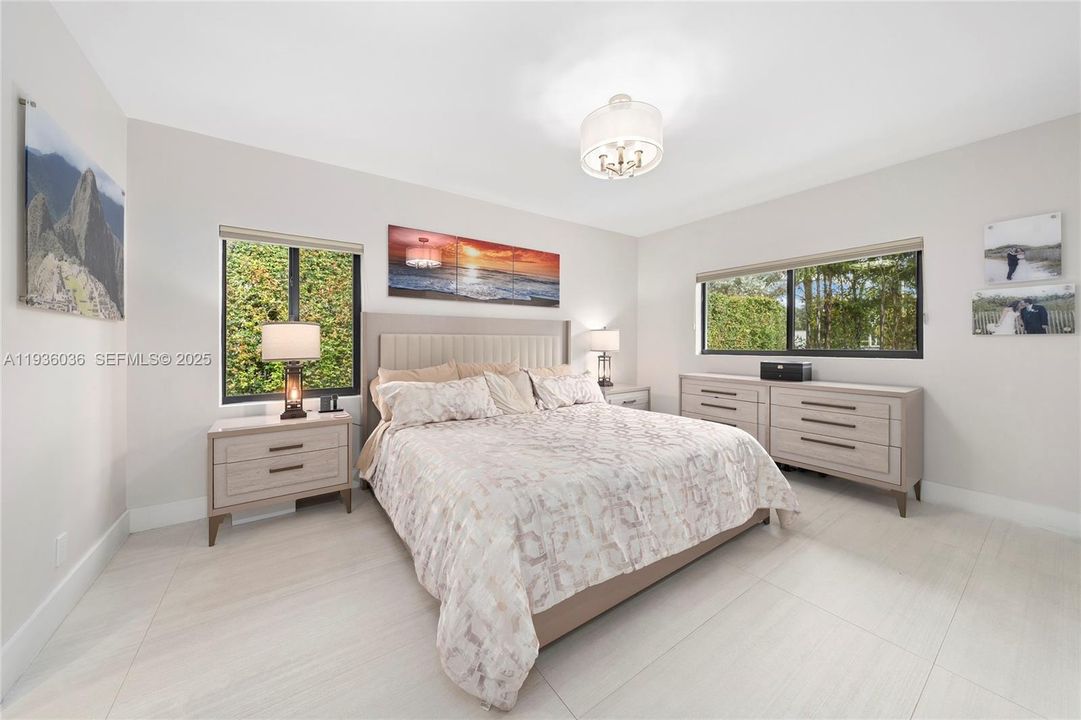 For Sale: $4,500,000 (4 beds, 3 baths, 2152 Square Feet)