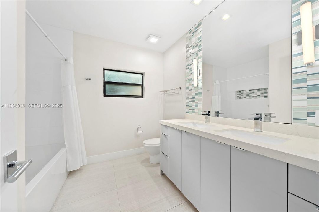 For Sale: $4,500,000 (4 beds, 3 baths, 2152 Square Feet)