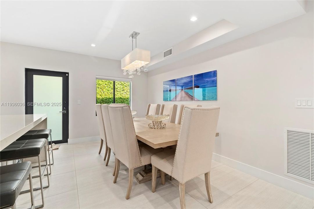 For Sale: $4,500,000 (4 beds, 3 baths, 2152 Square Feet)