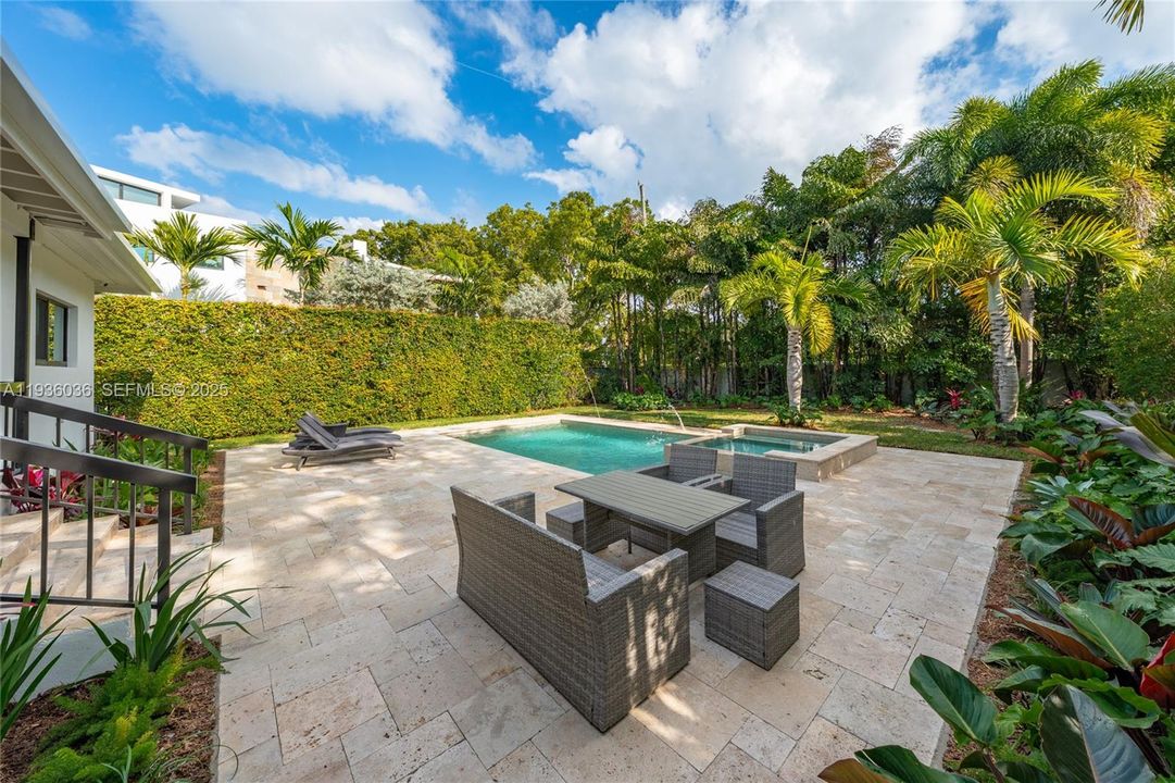 For Sale: $4,500,000 (4 beds, 3 baths, 2152 Square Feet)