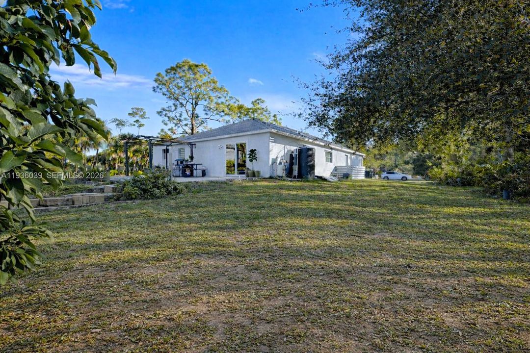 For Sale: $615,000 (4 beds, 2 baths, 1880 Square Feet)