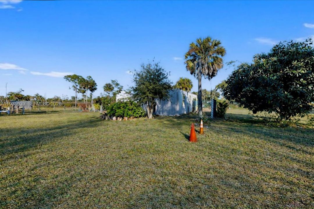 For Sale: $615,000 (4 beds, 2 baths, 1880 Square Feet)
