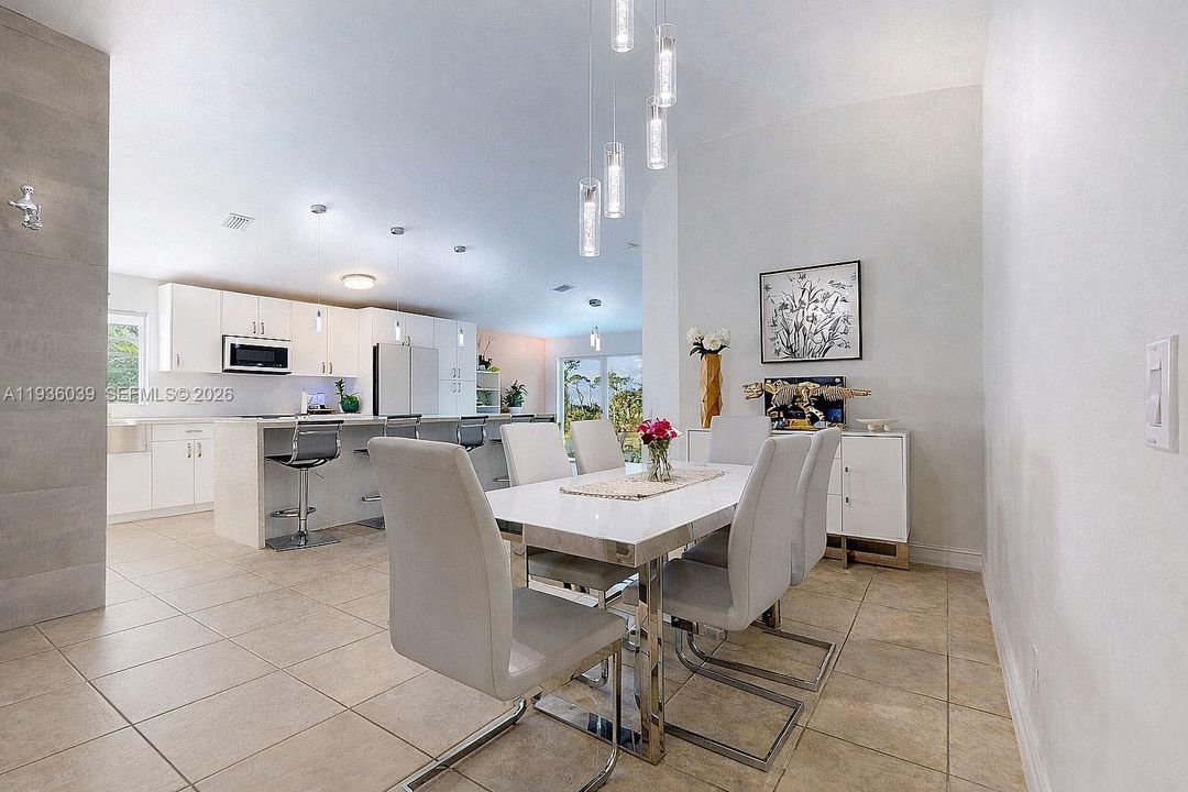 For Sale: $615,000 (4 beds, 2 baths, 1880 Square Feet)