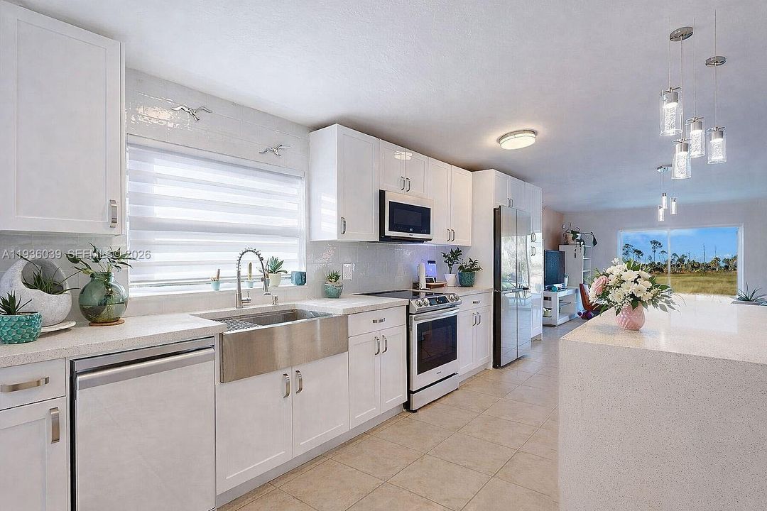 For Sale: $615,000 (4 beds, 2 baths, 1880 Square Feet)