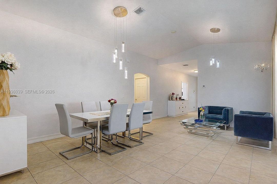 For Sale: $615,000 (4 beds, 2 baths, 1880 Square Feet)