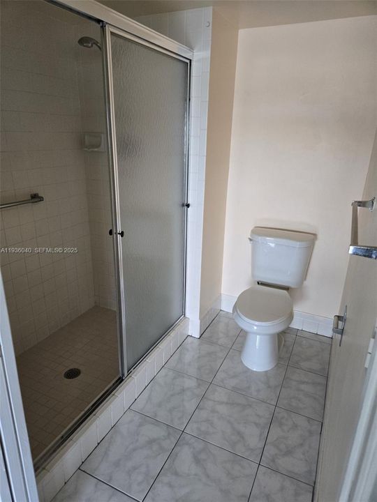 待售: $200,000 (2 贝兹, 2 浴室, 1082 平方英尺)