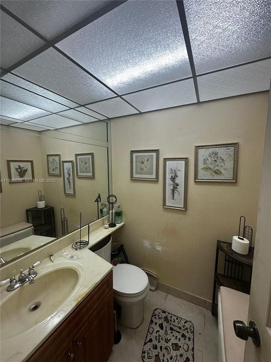 待售: $305,000 (2 贝兹, 2 浴室, 1830 平方英尺)