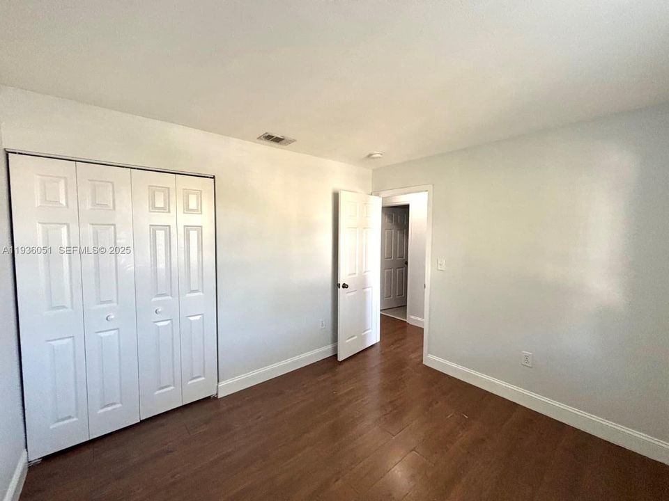 For Rent: $3,200 (4 beds, 2 baths, 1667 Square Feet)