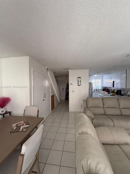 En Renta: $2,500 (2 camas, 2 baños, 1020 Pies cuadrados)