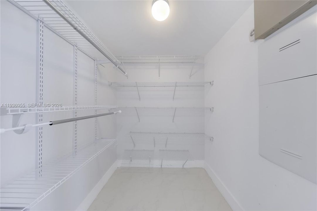 En Venta: $1,075,000 (2 camas, 2 baños, 1450 Pies cuadrados)