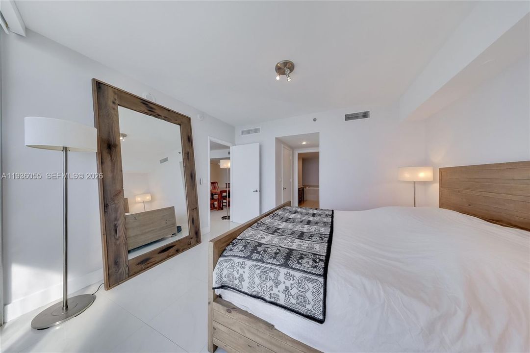 En Venta: $1,075,000 (2 camas, 2 baños, 1450 Pies cuadrados)