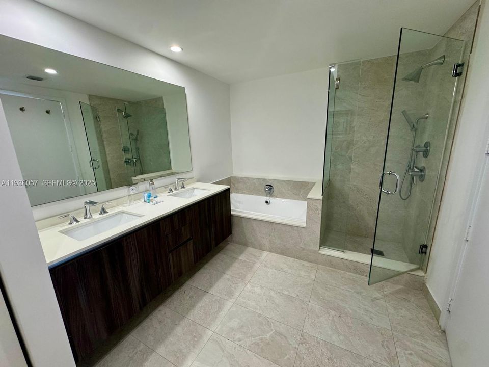 В аренду: $6,500 (2 спален, 2 ванн, 0 Квадратных фут)