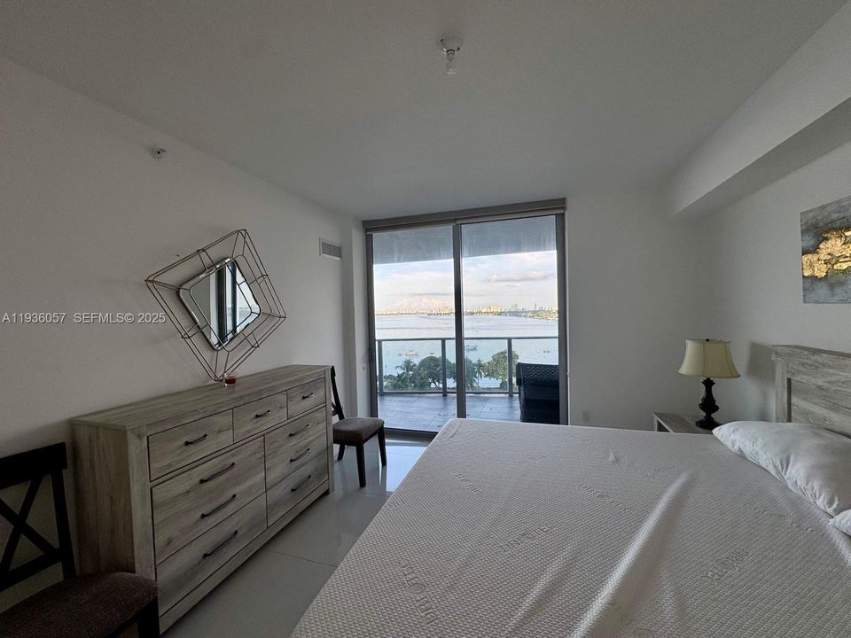 В аренду: $6,500 (2 спален, 2 ванн, 0 Квадратных фут)