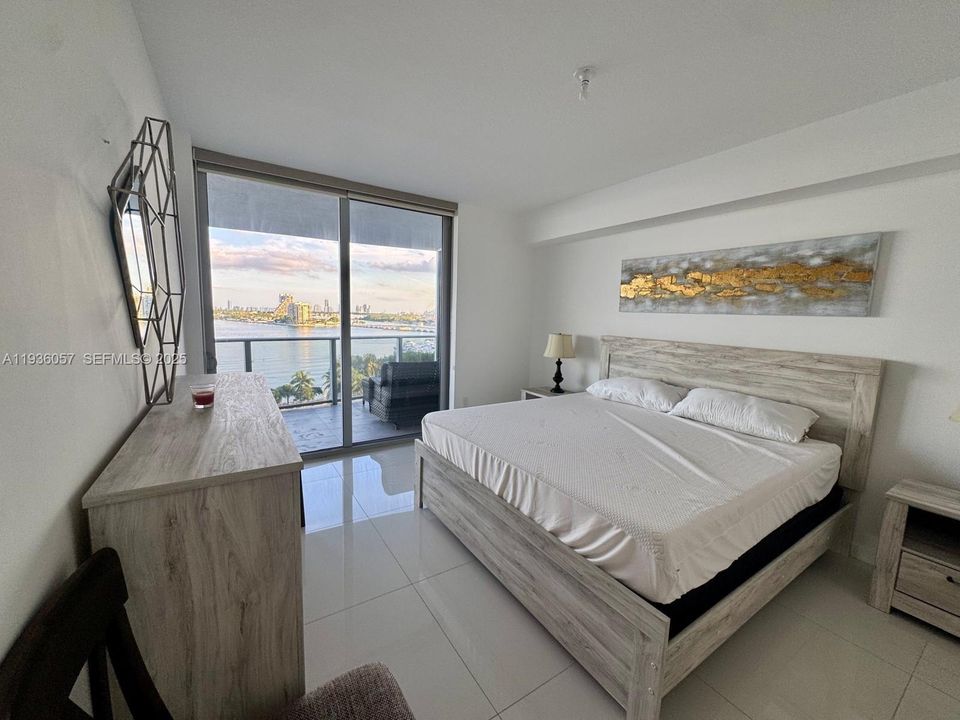 В аренду: $6,500 (2 спален, 2 ванн, 0 Квадратных фут)