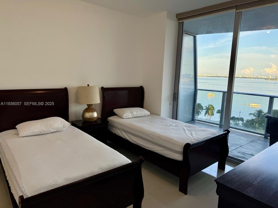 В аренду: $6,500 (2 спален, 2 ванн, 0 Квадратных фут)