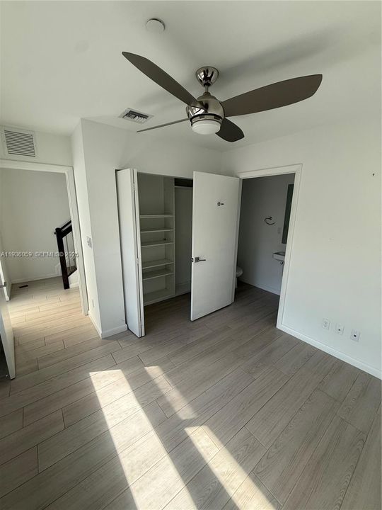 For Rent: $4,000 (3 beds, 3 baths, 40733 Square Feet)