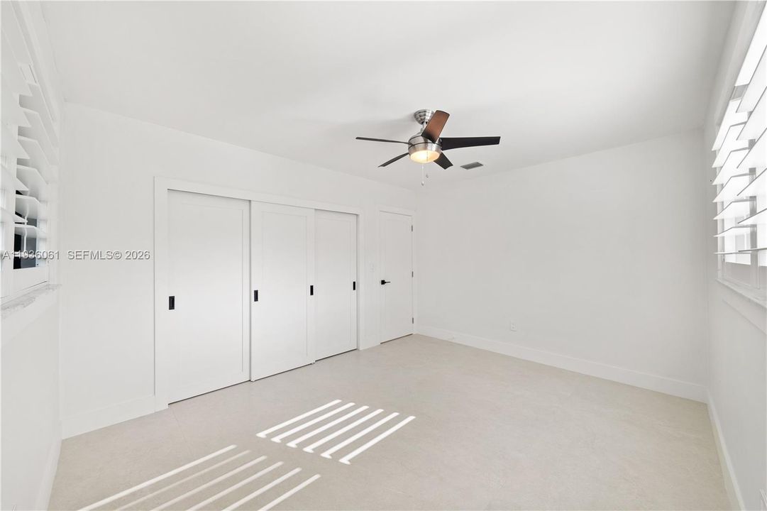 На продажу: $1,150,000 (3 спален, 2 ванн, 1566 Квадратных фут)