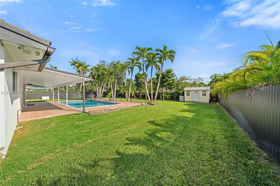 На продажу: $1,150,000 (3 спален, 2 ванн, 1566 Квадратных фут)