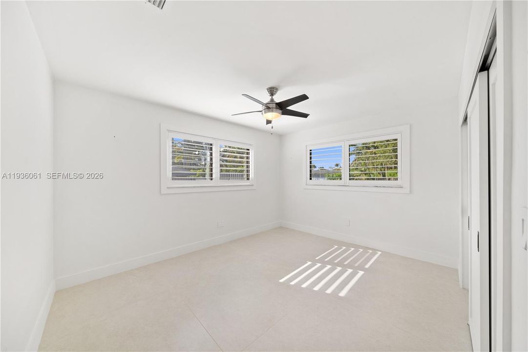 На продажу: $1,150,000 (3 спален, 2 ванн, 1566 Квадратных фут)