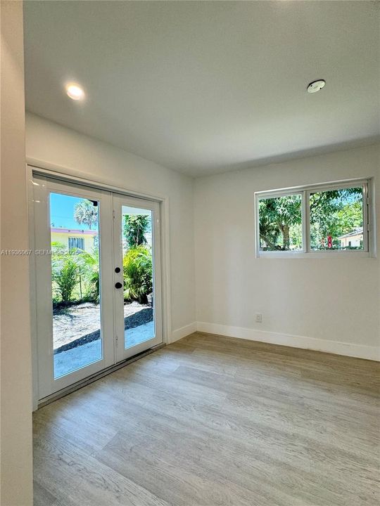 待售: $979,900 (0 贝兹, 0 浴室, 2128 平方英尺)