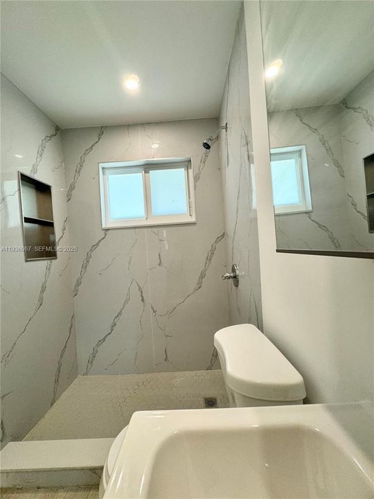 待售: $979,900 (0 贝兹, 0 浴室, 2128 平方英尺)